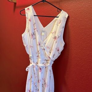 Sleeveless WHBM dress